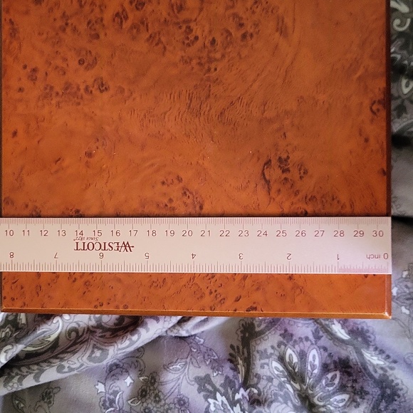 Cedar Humidor - Picture 4 of 5